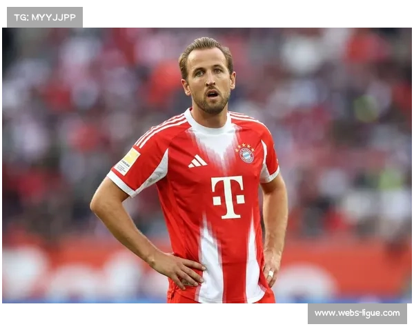 凯恩低射破门瞬间,拜仁球迷狂欢庆祝半程不败 凯恩低射破门瞬间,拜仁球迷狂欢庆祝半程不败